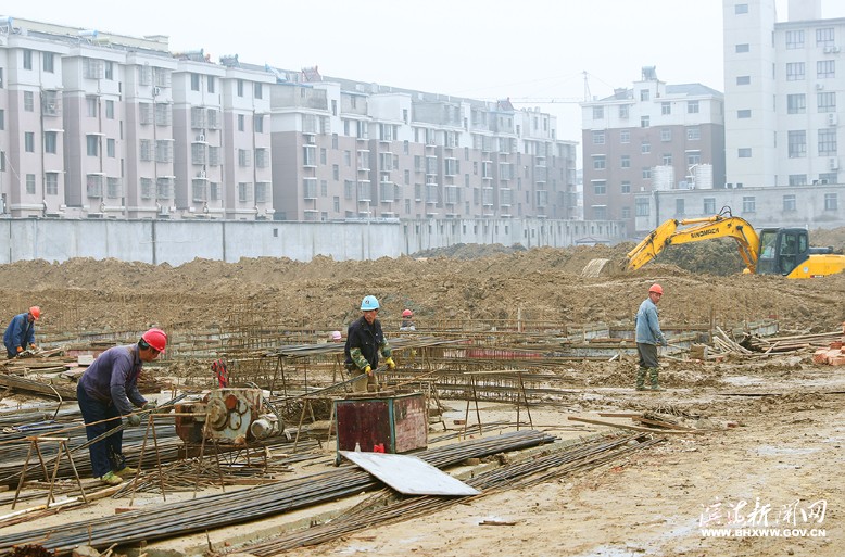 陳濤鎮(zhèn)新灘村農(nóng)民集中居住區(qū)建設(shè)現(xiàn)場(chǎng)