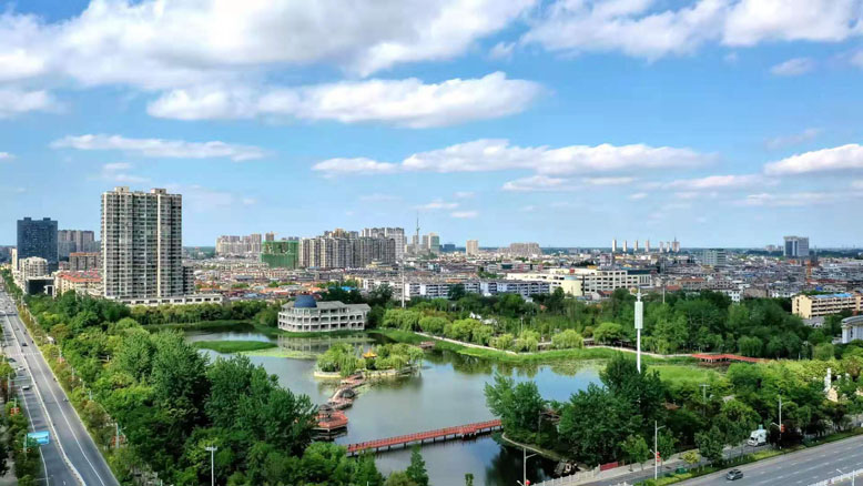 濱?？h城一角