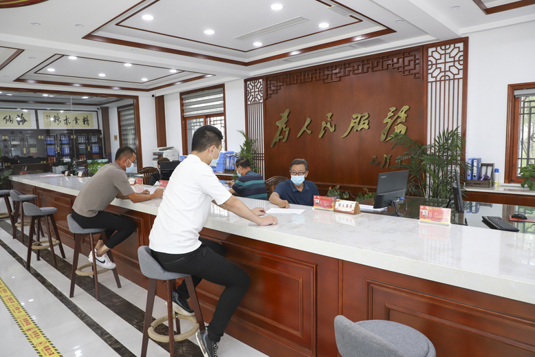 八巨鎮(zhèn)前案村黨群服務中心一角