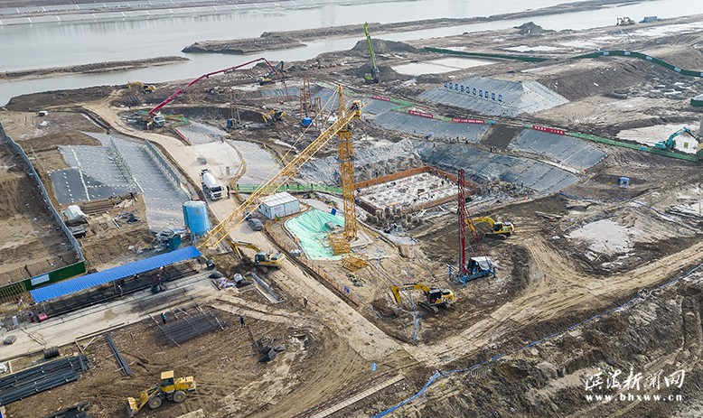 淮河入海水道二期工程鹽城段陶圩河閘站項目建設現(xiàn)場
